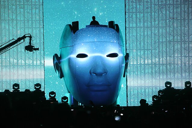 Muzikos kūrybą su DI aptaręs ekspertas: problema ne procese, o autorinių teisių klausime