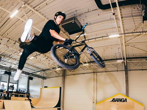 Naujų sąlygų įkvėpti BMX dviratininkai taikosi į olimpines žaidynes