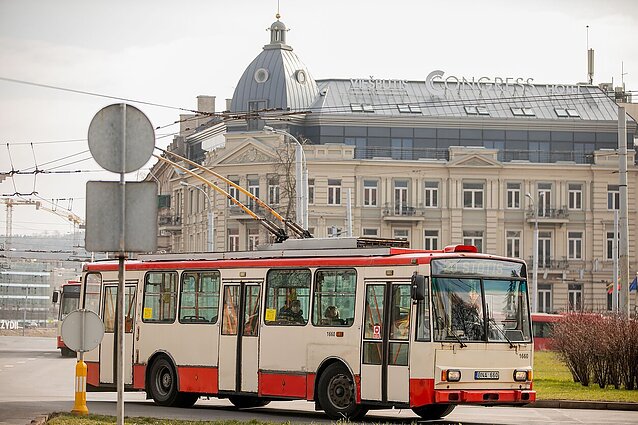 Pokyčiai sostinės viešojo transporto sistemoje: nuo rudens nebeliks popierinių bilietų