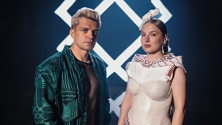 Duetu su Jovani nustebinusi Petunija: jo muzikos neklausyti neįmanoma – pasiekia visur