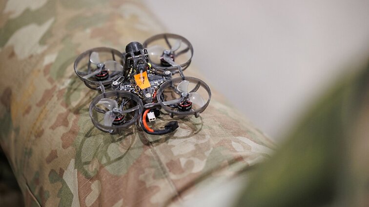 Krašto apsaugos ministerija žada sudaryti sutartis su Lietuvos dronų gamintojais