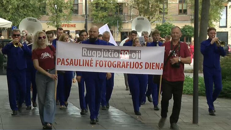 Pasaulinės fotografijos dieną – jau tradicine tapusi šventinė eisena Panevėžyje