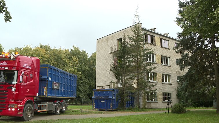 Kretingos dvaro parke neliks bendrabučio: griovimas atsieis 45 tūkst. eurų