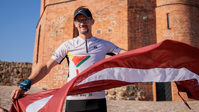 Iš Vilniaus į Taliną bėgantis latvis: buvo bėgusių iki vietos, kur stovėjo Baltijos kelyje