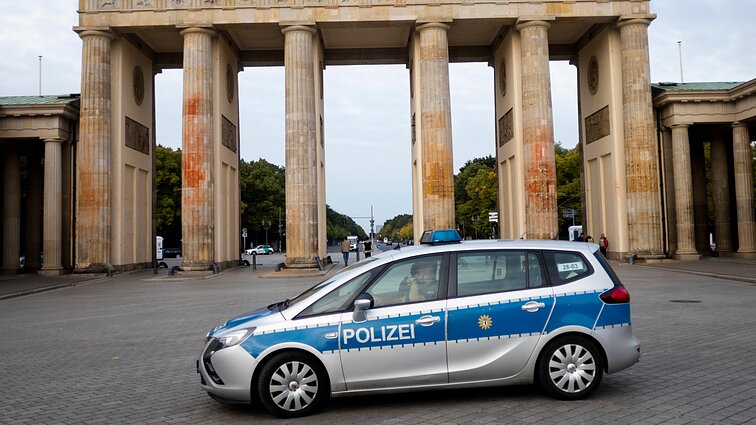 Sulaikytas kruviną išpuolį Vokietijoje įvykdęs siras: policijai prisidavė pats