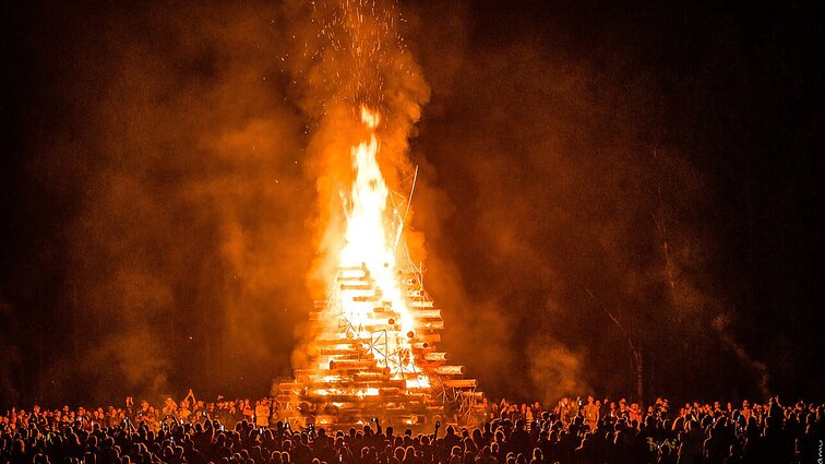 Zarasų r. paskutinį kartą įvyko vienas seniausių festivalių Lietuvoje „Mėnuo Juodaragis“