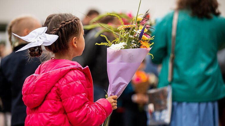 Rugsėjo 1-oji dirbantiems tėvams: advokatas paaiškina, kas turi teisę į laisvą pusdienį