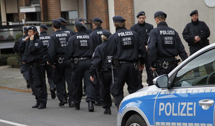 Po išpuolio Vokietijoje, Scholzas paragino mažinti imigrantų srautus