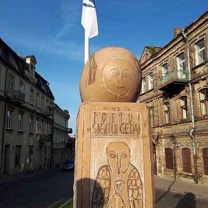 Kada sulauksime obelisko poetui Sigitui Gedai?