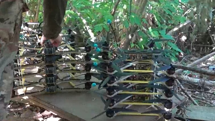 Donbase ukrainiečiai kovoja ir su latviškais dronais „lokiažudžiais“: „Norėtume daugiau“