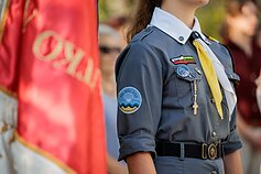 Nowy rok szkolny w Gimnazjum im. św. Jana Pawła II w Wilnie. Strój harcerski