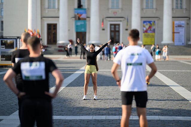 Глобальна акція «Шаную воїнів, біжу за героїв» об’єднала тисячі людей у 40 країнах Глобальна акція «Шаную воїнів, біжу за героїв» об’єднала тисячі людей у 40 країнах