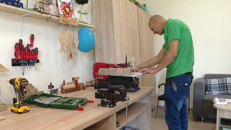 „Sukuriam sau saugumo pagalvę“: grupinio gyvenimo namai stengiasi papildomai užsidirbti