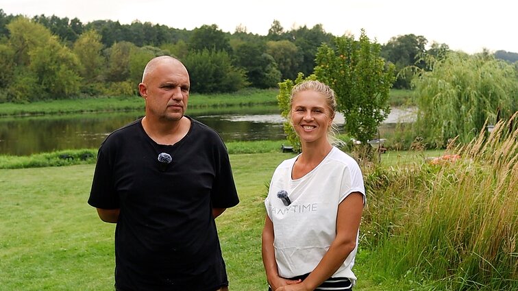 Gyvenimu kaime su šeima besimėgaujanti Užaitė: labai gera sukišti rankas į žemę