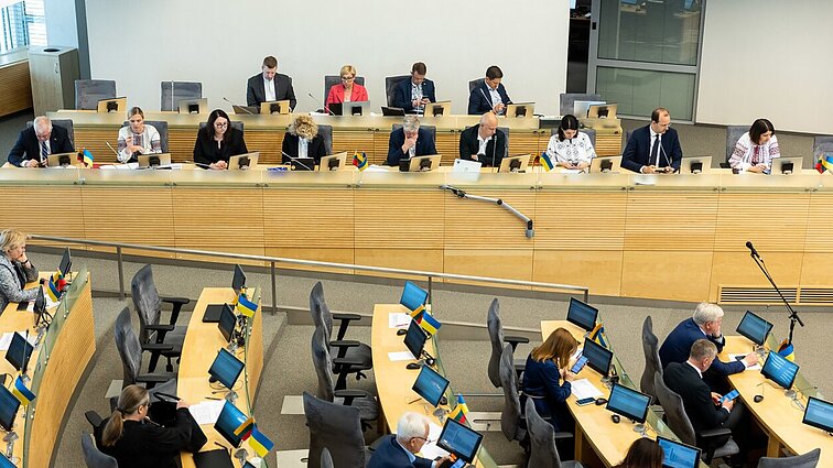 Advokatai pabrėžia – būtina kuo greičiau stabdyti įstatymų konvejerį Seime
