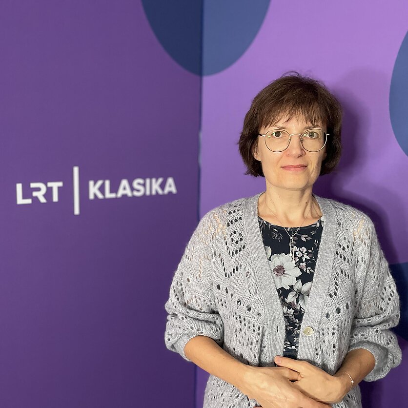 Gabrielė Kloniūnaitė, Kodėl „selfis“ tapo asmenuke, o „afterpartis“ „dūzgėmis“?