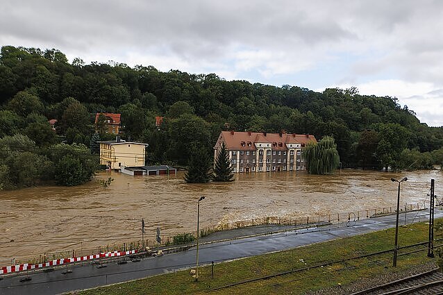 Vidurio Europą siaubiant potvyniams, Lietuva paskelbė pasirengusi į Lenkiją siųsti pagalbą