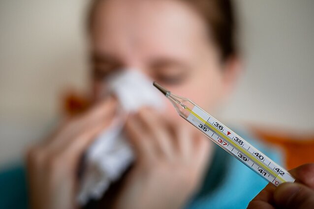 Prasideda ligų sezonas: gydytoja įvardijo, kokie požymiai šiemet COVID-19 nebūdingi