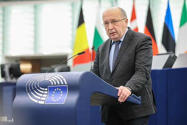 Kubiliui – gynybos ir kosmoso eurokomisaro postas: politikai portfelį vertina įvairiai