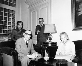 Diplomatų Lozoraičių šeima. Stasys Lozoraitis vyresnysis su žmona Vincenta Matulaityte Lozoraitiene ir sūnumis Stasiu ir Kaziu. Roma, 1977