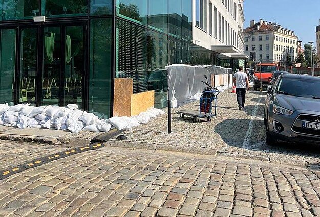 Wrocław przygotowuje się do nadejścia potężnej fali powodziowej (18 września 2024) Wrocław przygotowuje się do nadejścia potężnej fali powodziowej (18 września 2024)