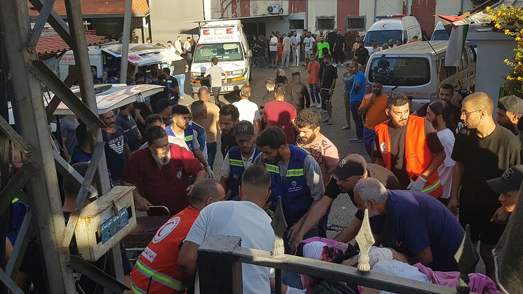 „Įeis į karybos vadovėlius“: įvertino „Hezbollah“ pranešimų gaviklių sprogimus Libane