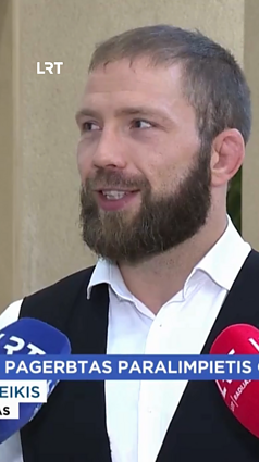 Vyriausybėje pagerbtas paralimpietis Osvaldas Bareikis