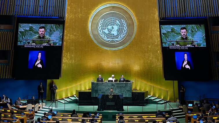 „Pasaulis važiuoja nuo bėgių“: JT Generalinės Asamblėjos sesiją vėl temdo paralyžius