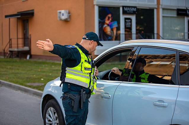 Policijos reidas