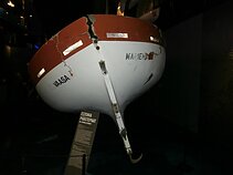 Спасательная шлюпка с парома "Эстония" в Морском музее Эстонии