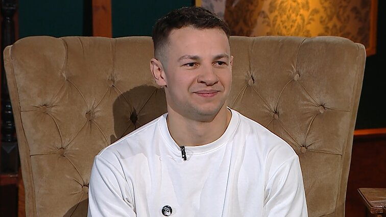 „Baltųjų pirštinių“ vadovas Valdemar: žmonės greičiau nuo mūsų bėga, o ne mums grasina