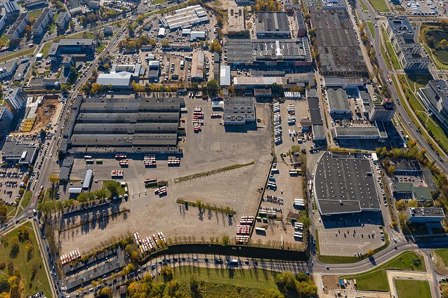 Autobusų parkas adresu Verkių g. 52