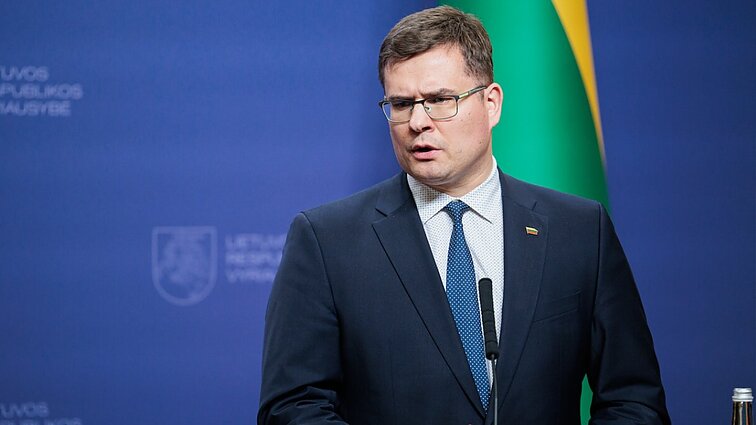 Kasčiūnas: numušti sieną kertančius balionus galėtų VSAT, tai – ne oro gynybos reikalas