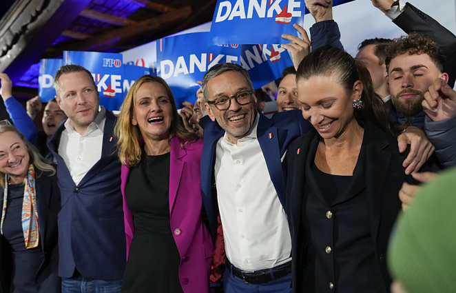 Rinkimus Austrijoje laimėjo nacių įkurta prorusiška partija: gavo 29 proc. balsų