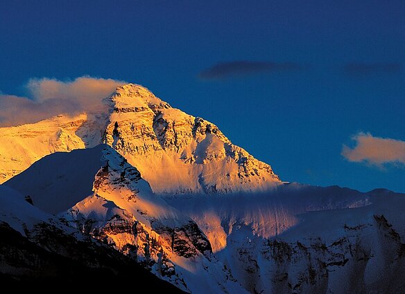 Tyrėjai iš Londono teigia išsiaiškinę priežastį, dėl kurios Everestas kasmet auga greičiau