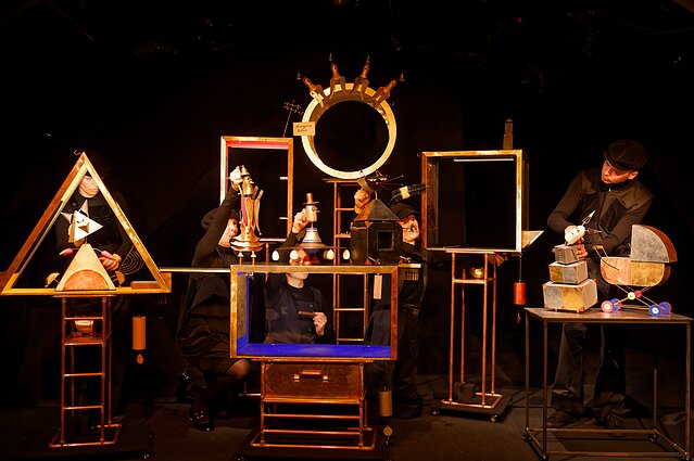 Spektaklio ,,Nuomojamas butas" premjera ir Lėjos Goldberg gyvenimo istorija