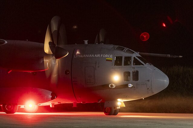 Aircraft with evacuees from Lebanon lands in Šiauliai