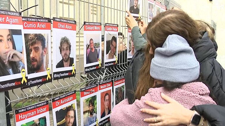 Minint „Hamas“ išpuolio metines, Žydų bendruomenė Vilniuje pagerbė atakos aukas ir įkaitus