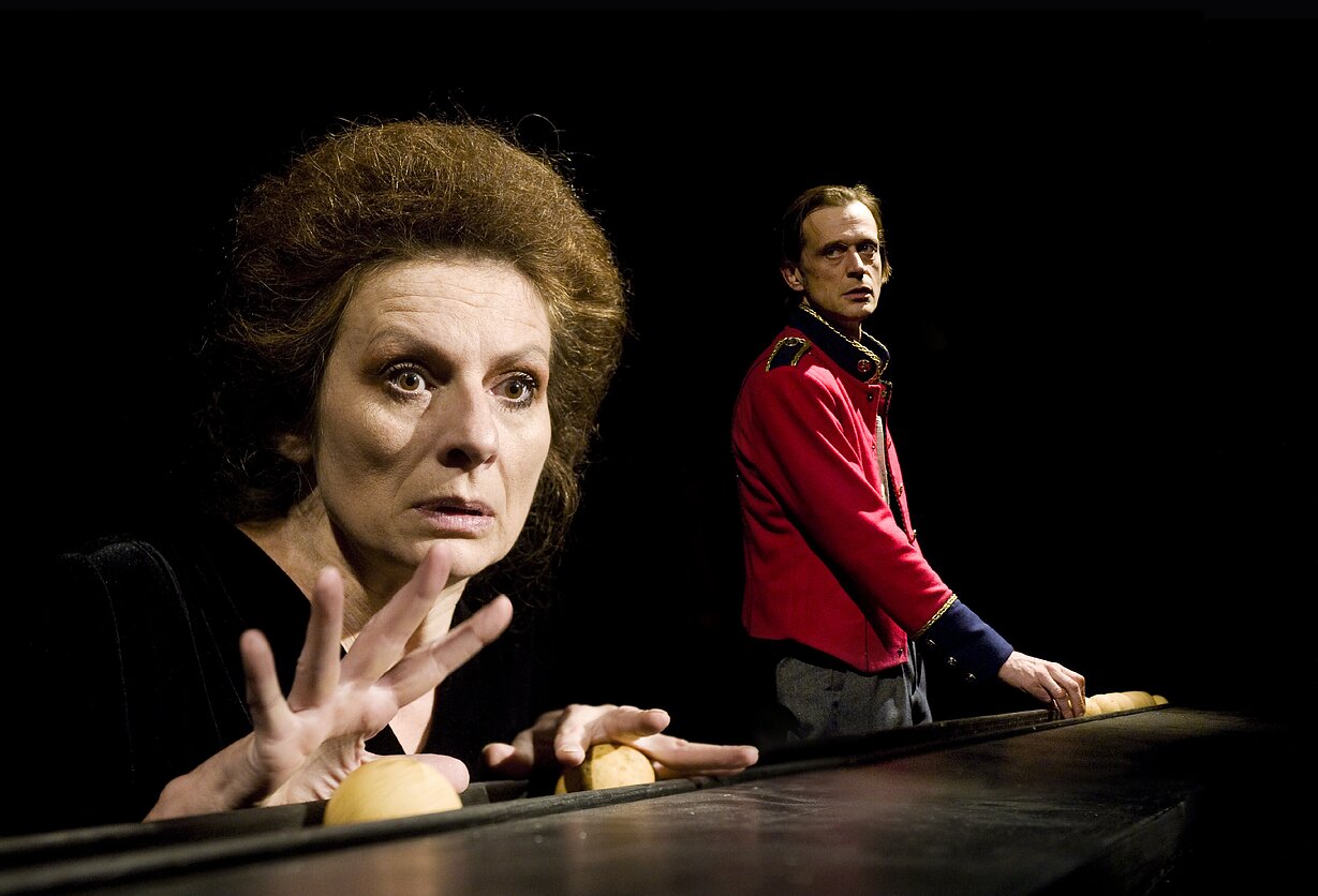 Daiva Stubraitė – Motina, Dainius Svobonas – Antanas Garšva „Balta drobulė“ (rež. Jonas Jurašas), NKDT 2012 m.  