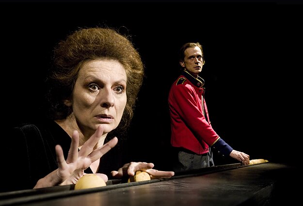 Daiva Stubraitė – Motina, Dainius Svobonas – Antanas Garšva „Balta drobulė“ (rež. Jonas Jurašas), NKDT 2012 m.  