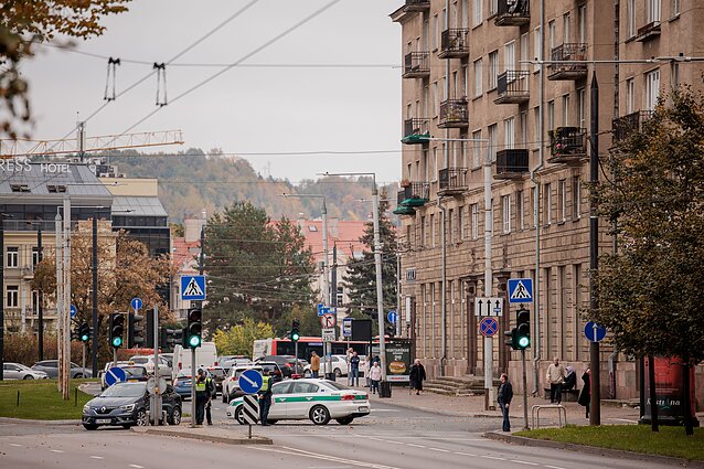 Vilniaus centre aidėjo šūviai, sužeisti du pareigūnai