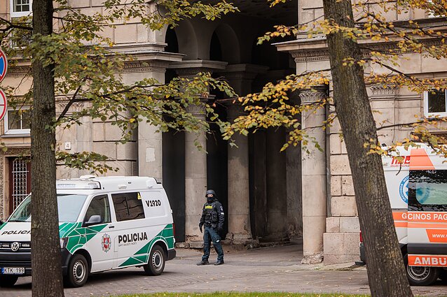 Vilniaus centre aidėjo šūviai, sužeisti du pareigūnai