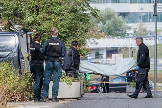 Vilniaus centre aidėjo šūviai, sužeisti du pareigūnai, žuvo advokatas