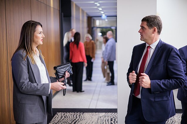 Pirmasis Seimo rinkimų turas. „Nemuno aušros“ rinkimų štabas. Remigijus Žemaitaitis su žmona Živile Žemaitaitiene