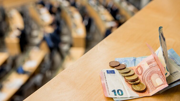 Konservatoriai rinkimams išleido daugiausiai, socdemams pavyko sutaupyti