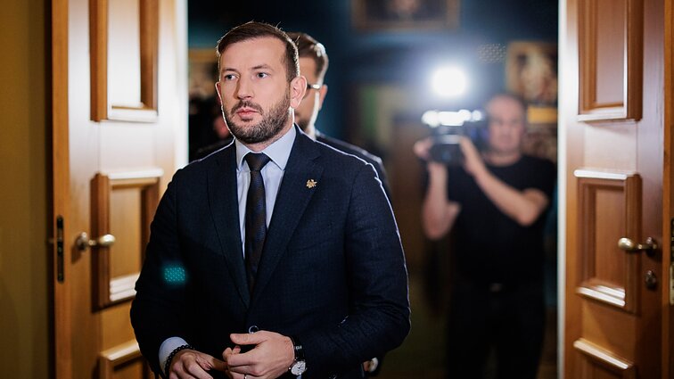 Dilema tarp Seimo ir EP: 90 vietų sąraše peršokusį Sinkevičių sulaikytų ministro postas