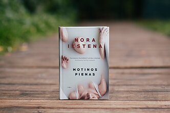 Knygos „Motinos pienas“ viršelis