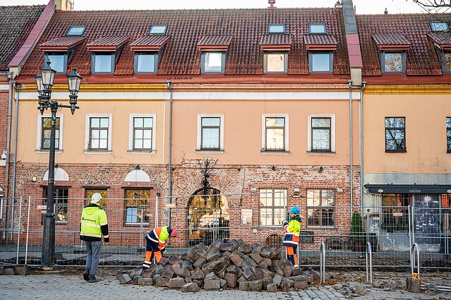 Darbai Rotušės aikštėje 