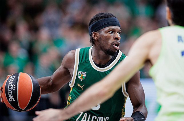 Francisco mažina persvarą iki minimumo, bet patiria traumą