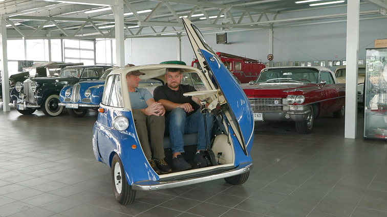 Senovinių automobilių muziejų su tėčiu sukūręs Andrius: visi jie – važiuoja!